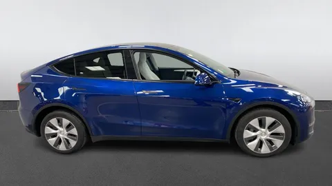 Tesla                     Model Y Long Range AWD Auto