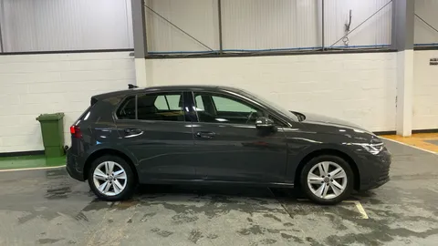 Volkswagen Golf 1.0 TSI Life