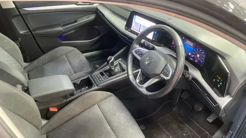 Volkswagen Golf 1.0 TSI Life