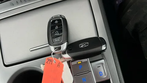 HYUNDAI KONA 150kW Premium 64kWh Auto