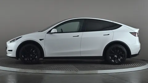 TESLA MODEL Y Long Range AWD Auto