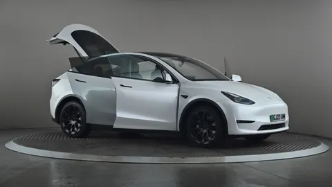 TESLA MODEL Y Long Range AWD Auto