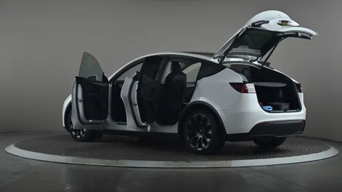 TESLA MODEL Y Long Range AWD Auto