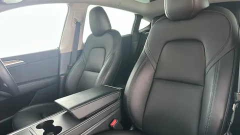 TESLA MODEL Y Long Range AWD Auto