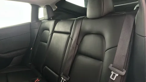 TESLA MODEL Y Long Range AWD Auto