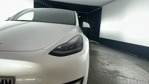 TESLA MODEL Y Long Range AWD Auto