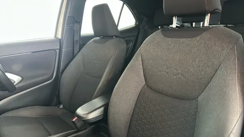 TOYOTA YARIS CROSS 1.5 Hybrid Design CVT