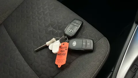 TOYOTA YARIS CROSS 1.5 Hybrid Design CVT