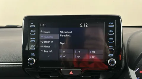 TOYOTA YARIS CROSS 1.5 Hybrid Design CVT