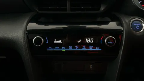 TOYOTA YARIS CROSS 1.5 Hybrid Design CVT