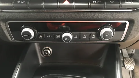 AUDI A3 30 TFSI 116 Sport