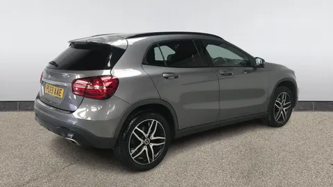 MERCEDES-BENZ GLA GLA 180 Urban Edition Auto