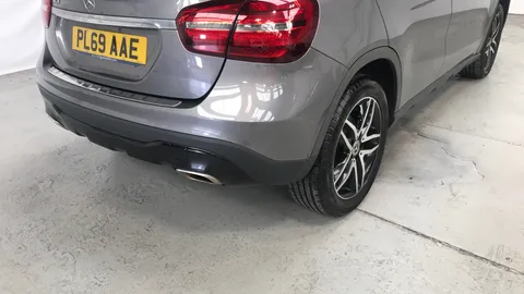 MERCEDES-BENZ GLA GLA 180 Urban Edition Auto