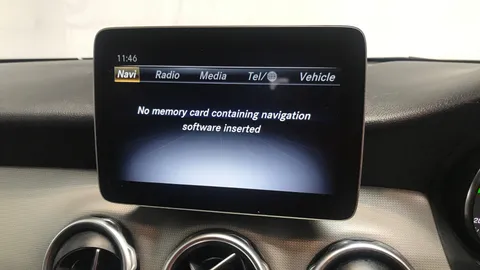 MERCEDES-BENZ GLA GLA 180 Urban Edition Auto