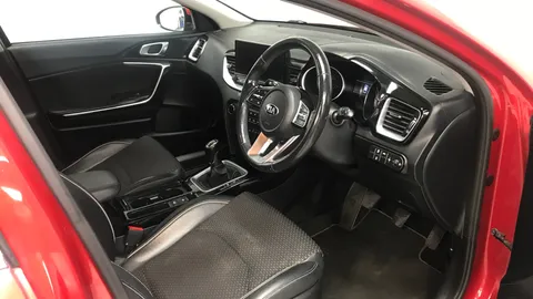 KIA XCEED 1.4T GDi ISG 3
