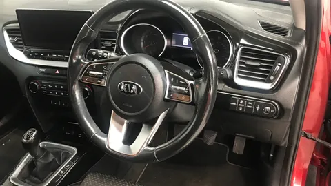 KIA XCEED 1.4T GDi ISG 3