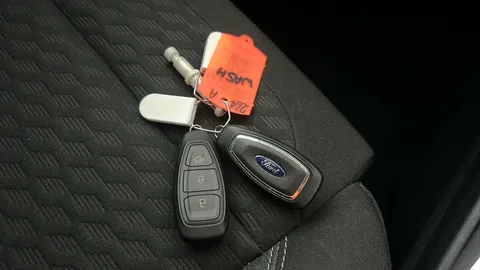 FORD PUMA 1.0 EcoBoost Hybrid mHEV 155 Titanium