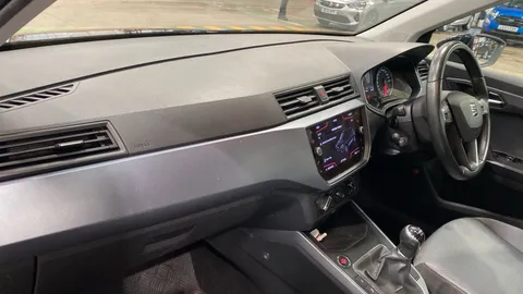 SEAT Arona 1.6 TDI 115 SE Technology Lux [EZ]