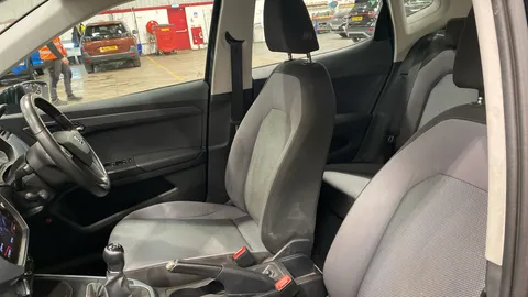 SEAT Arona 1.6 TDI 115 SE Technology Lux [EZ]