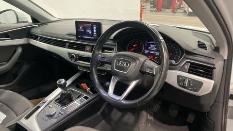 Audi A4 1.4T FSI SE