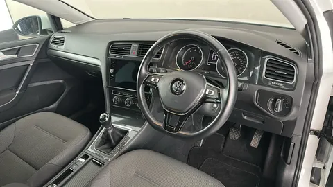 VOLKSWAGEN GOLF 1.5 TSI EVO Match Edition
