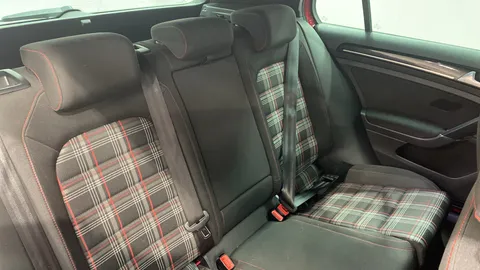 Volkswagen Golf 2.0 TSI GTI DSG [Performance Pack]