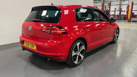 Volkswagen Golf 2.0 TSI GTI DSG [Performance Pack]