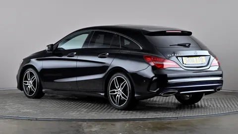 MERCEDES-BENZ CLA CLA 220d AMG Line Tip Auto