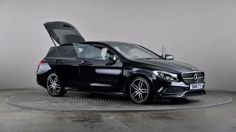 MERCEDES-BENZ CLA CLA 220d AMG Line Tip Auto