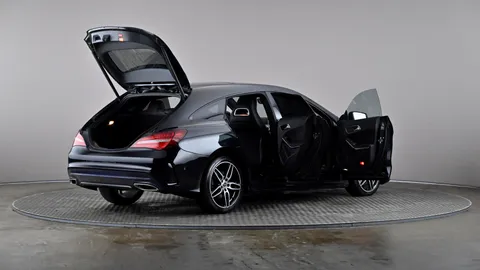 MERCEDES-BENZ CLA CLA 220d AMG Line Tip Auto