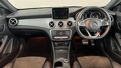 MERCEDES-BENZ CLA CLA 220d AMG Line Tip Auto
