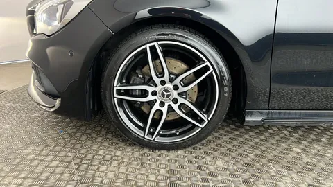 MERCEDES-BENZ CLA CLA 220d AMG Line Tip Auto