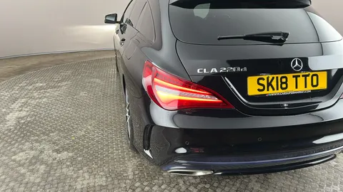 MERCEDES-BENZ CLA CLA 220d AMG Line Tip Auto