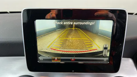 MERCEDES-BENZ CLA CLA 220d AMG Line Tip Auto