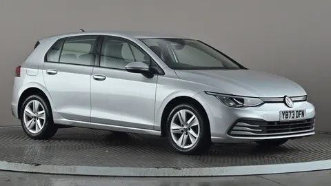 VOLKSWAGEN GOLF 1.5 TSI Life