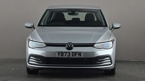 VOLKSWAGEN GOLF 1.5 TSI Life