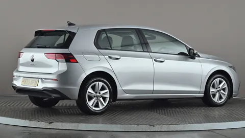 VOLKSWAGEN GOLF 1.5 TSI Life