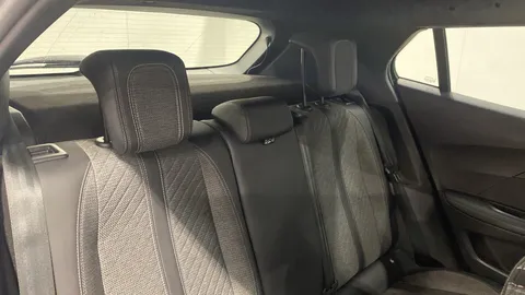 Peugeot 2008 1.2 PureTech 130 Allure