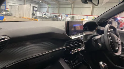 Peugeot 2008 1.2 PureTech 130 Allure