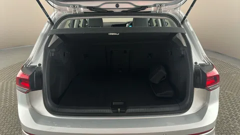 VOLKSWAGEN GOLF 1.5 TSI Life