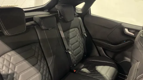 Ford Puma 1.0 EcoBoost Hybrid mHEV 155 ST-Line Vignale