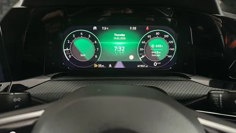 Volkswagen Golf 1.5 TSI 150 R-Line