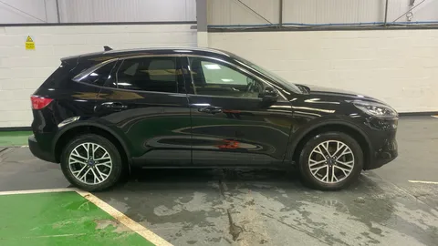 FORD KUGA 1.5 EcoBoost 150 Titanium Edition