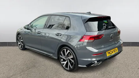 Volkswagen Golf 1.5 eTSI 150 R-Line DSG