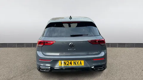 Volkswagen Golf 1.5 eTSI 150 R-Line DSG