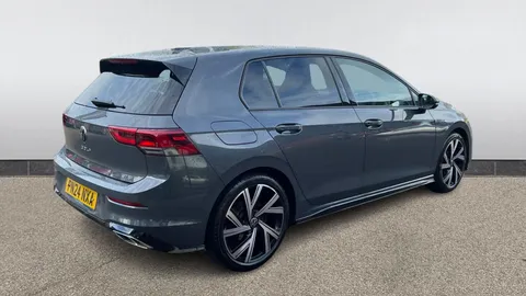 Volkswagen Golf 1.5 eTSI 150 R-Line DSG