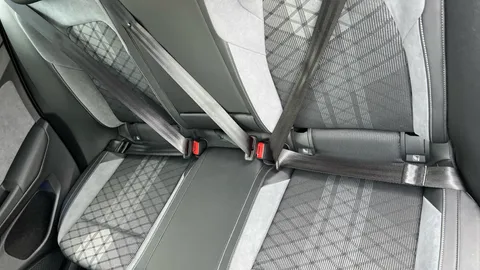 Volkswagen Golf 1.5 eTSI 150 R-Line DSG