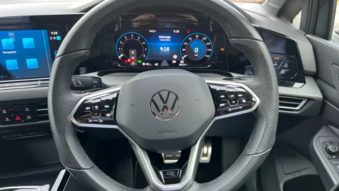 Volkswagen Golf 1.5 eTSI 150 R-Line DSG