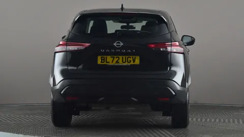 NISSAN QASHQAI 1.3 DiG-T MH Acenta Premium