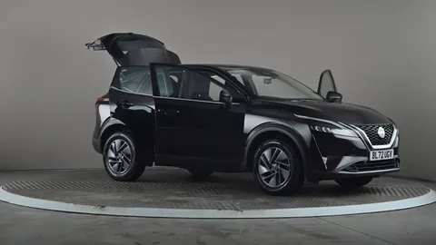 NISSAN QASHQAI 1.3 DiG-T MH Acenta Premium